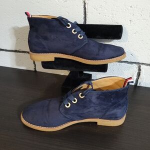 5/$50 SALE! Tommy Hilfiger Men's Navy Suede Ankle Boots Sz 10.5